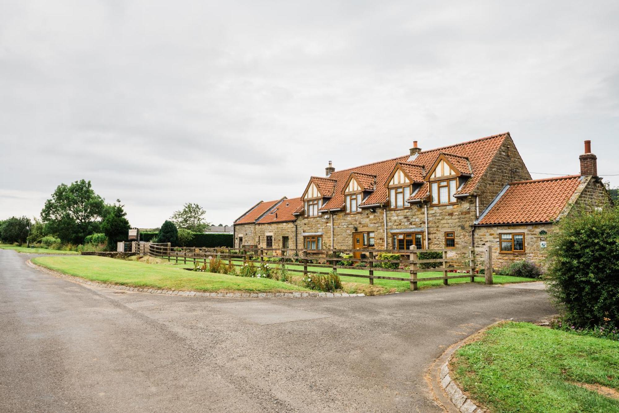 Low Moor Lodge Scarborough Buitenkant foto